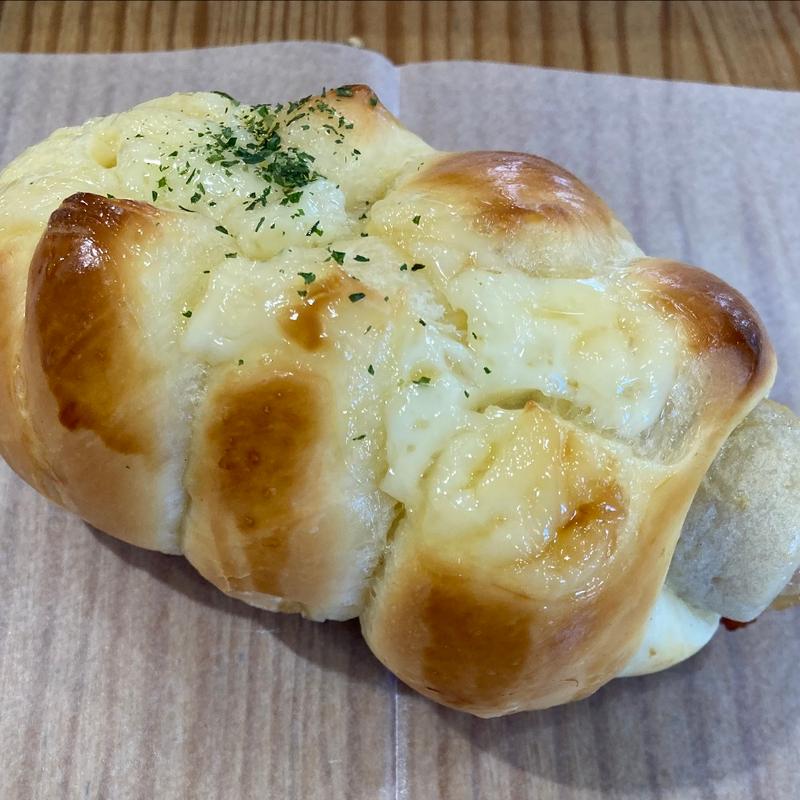 ちくわパン(石窯パン工房 KLEE BLATT クリーブラッツ 若草店)