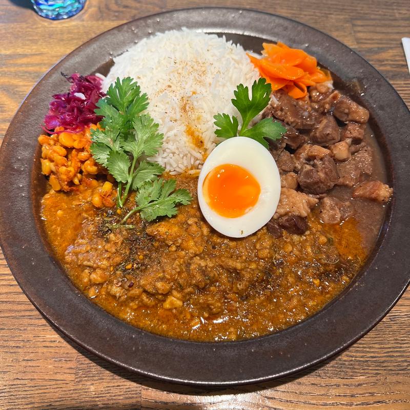 あいがけカレー(ユメキチワイン)