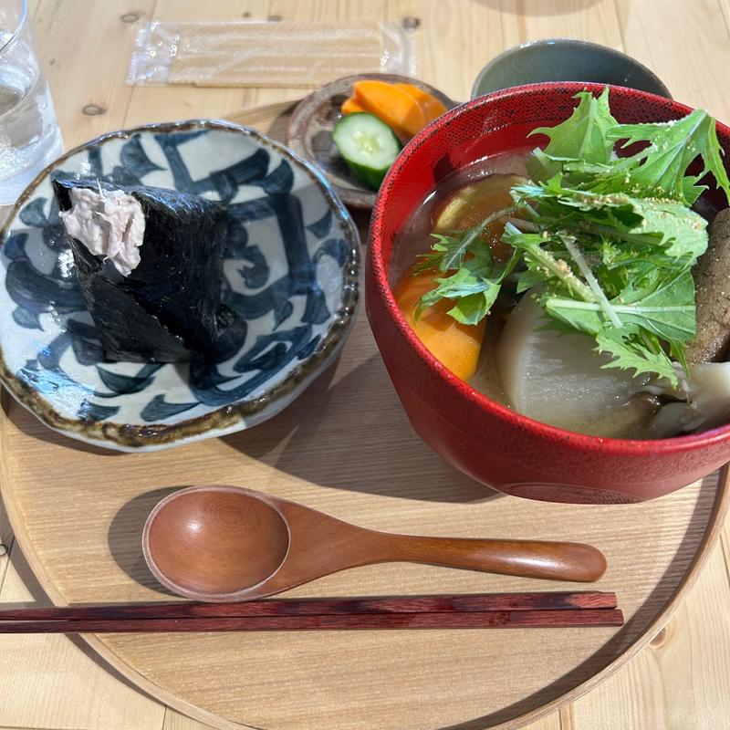 具だくさん味噌汁定食(まりも食堂)