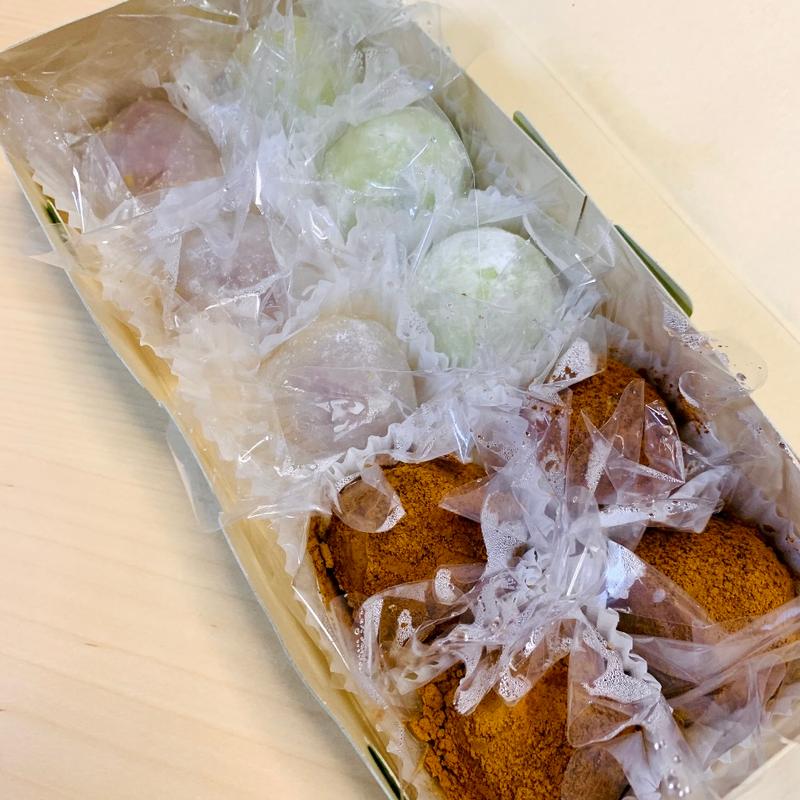 (腰掛庵 （こしかけあん）)