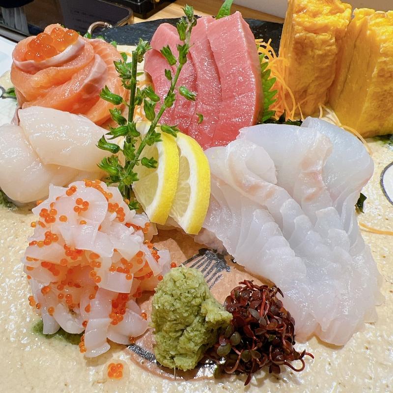 お刺身(5点盛り)(美登利総本店 梅丘本館 （みどりそうほんてん）)