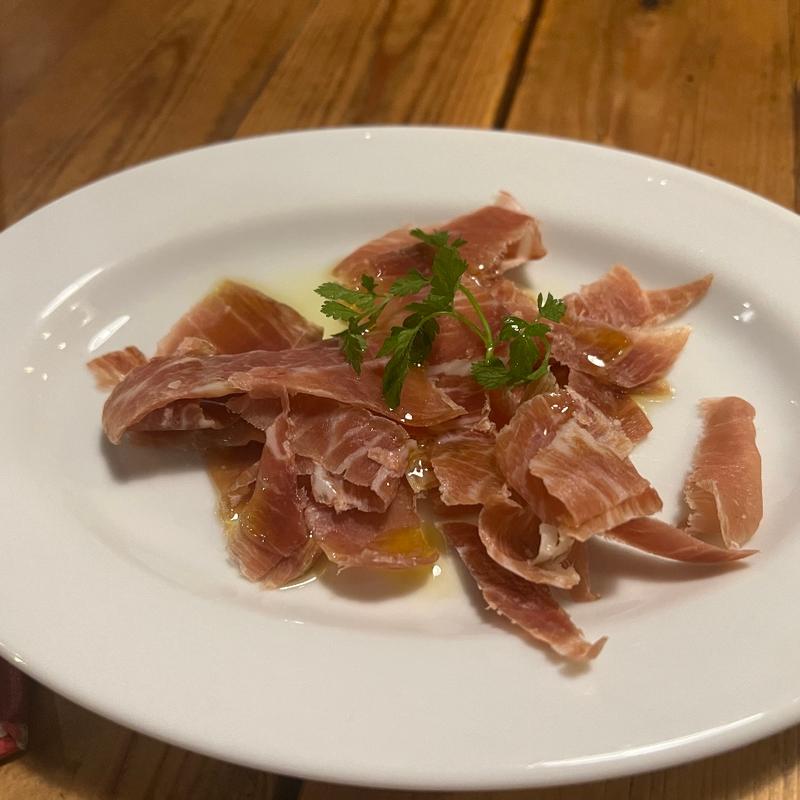 南欧風熟成肉　尾島さんの生ハム(ワインノルイスケ るいすけ2号店)