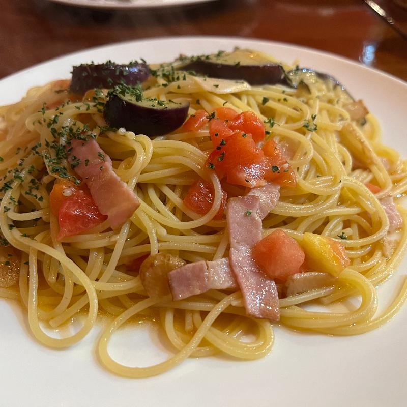 ナスとベーコンのペペロンチーニ(オーレオーレ （Ole Ole）)