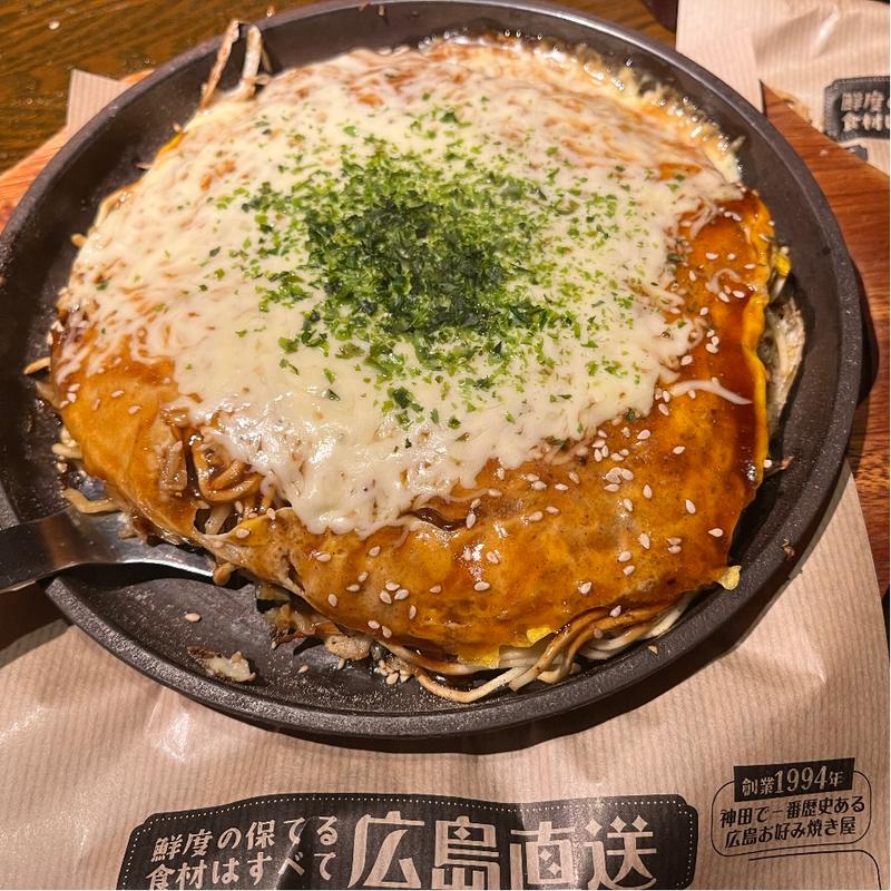 とろ〜りチーズ お好み焼き(広島お好み焼き Big-Pig 神田カープ本店)