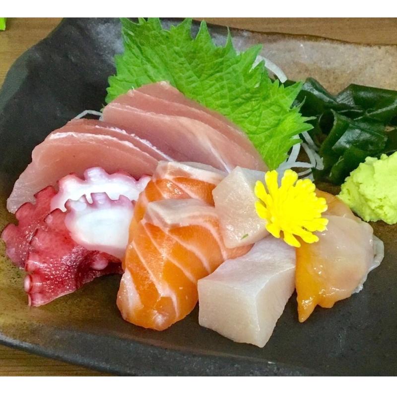 刺身の盛合せ(酒久ら 今福鶴見店)