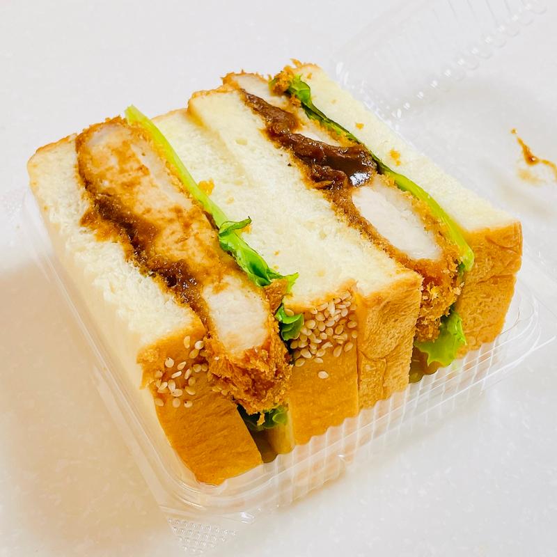 ジャンボカツサンド(アサカベーカリー本町店)
