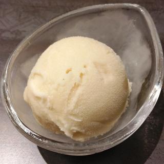 九州醤油アイス(博多もつ鍋おおやま 仙台店)