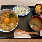 親子丼(mother's よこすと食堂)