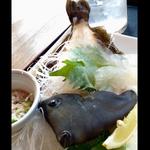 カワハギの姿造り(肝添え)