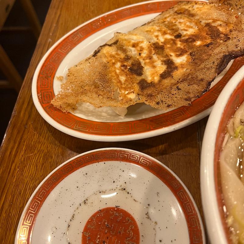 餃子(広州市場 五反田店)