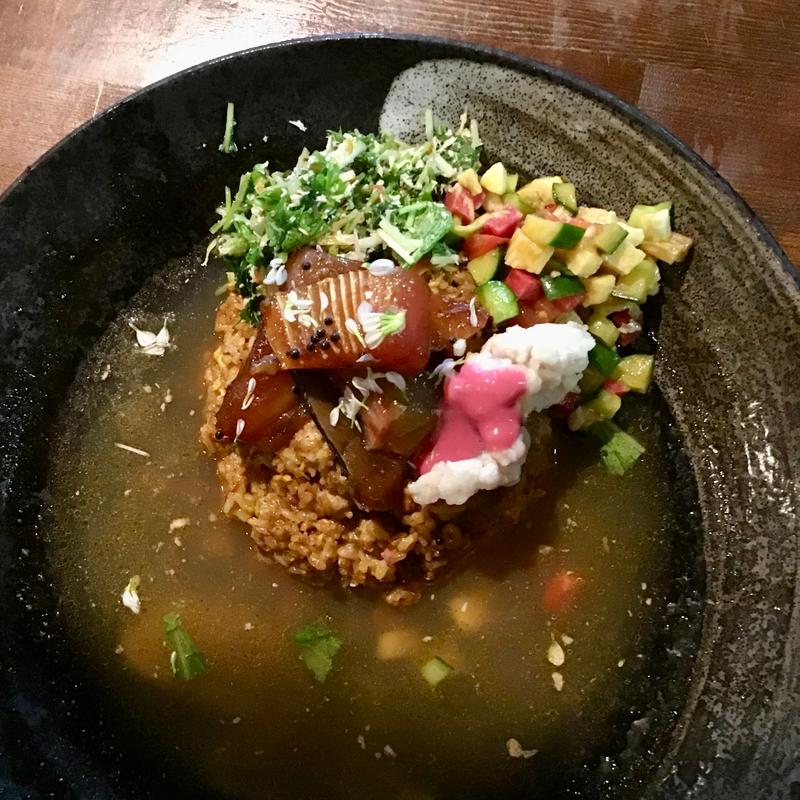 海鮮スパイス醤油和えスパイス炒飯と冷製魚介出汁カレー(あきらカレー)