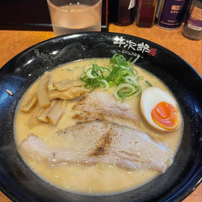 (黒毛牛骨ラーメン 牛次郎)