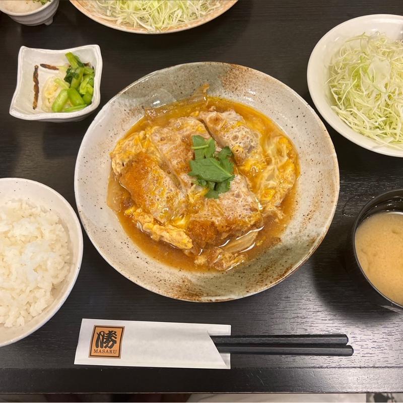 かつ煮定食(とんかつ勝 追浜本店)