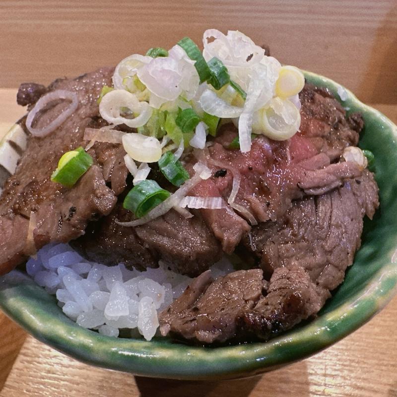 ステーキ丼(Handicraft Works)
