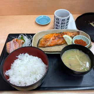 鮭づくし定食(近藤昇商店 / 寿司処 けいらん)