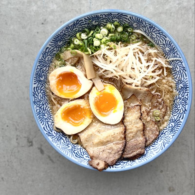 旨味醤油ラーメン(すわき後楽中華そば 大阪ジョーテラス)