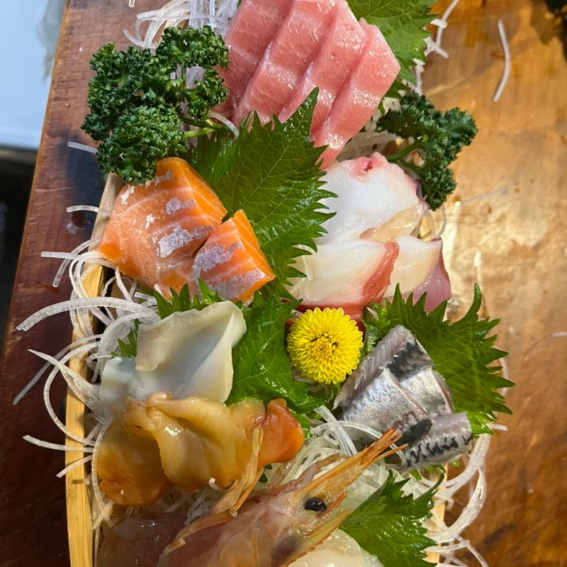 鯵フライと刺身の定食(御食事処魚ふみ)