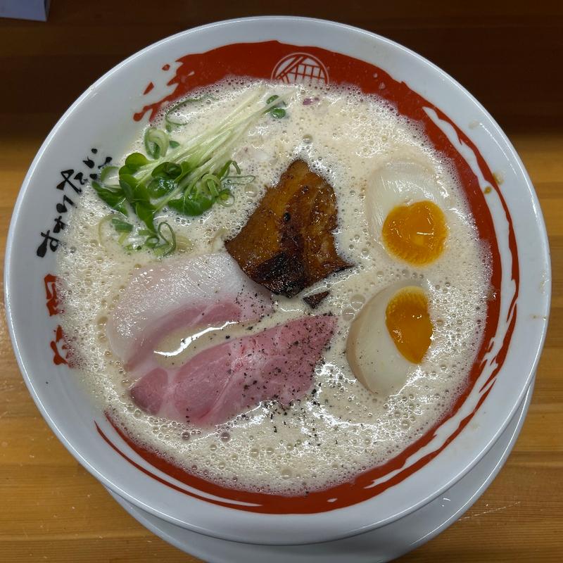 牛骨白湯　ぜいたく醤油(無限ラーメン)