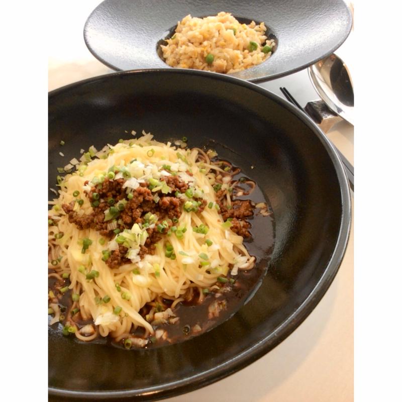 ランチセット(汁なし担々麺と炒飯)(四川飯店 博多)