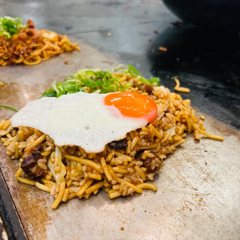 ぼっかけそばめし(長田本庄軒 三宮センタープラザ)