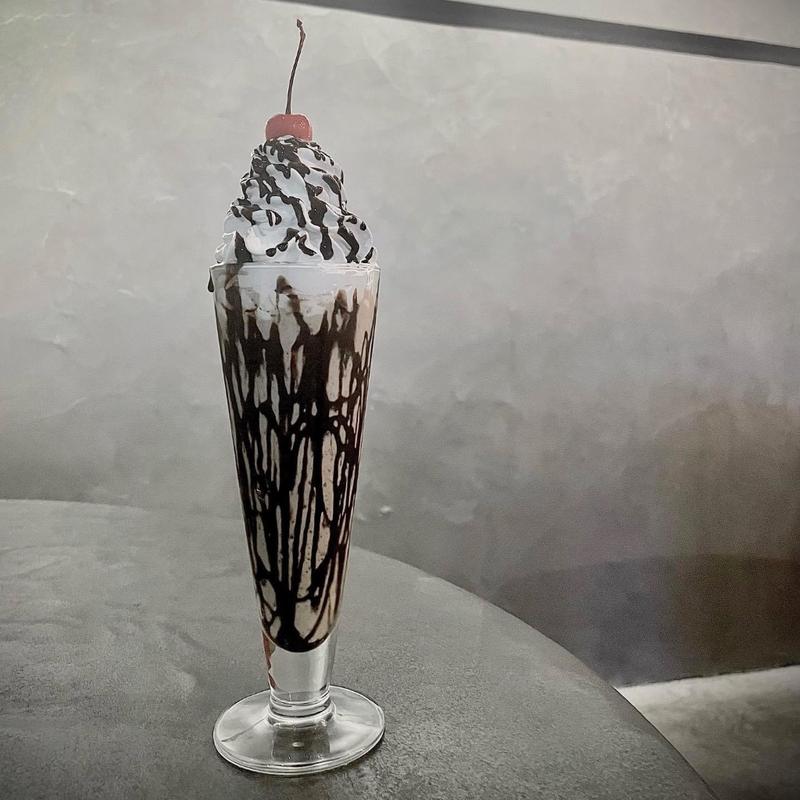 ダブルチョコシェイク(TERIYAKI BOYS)