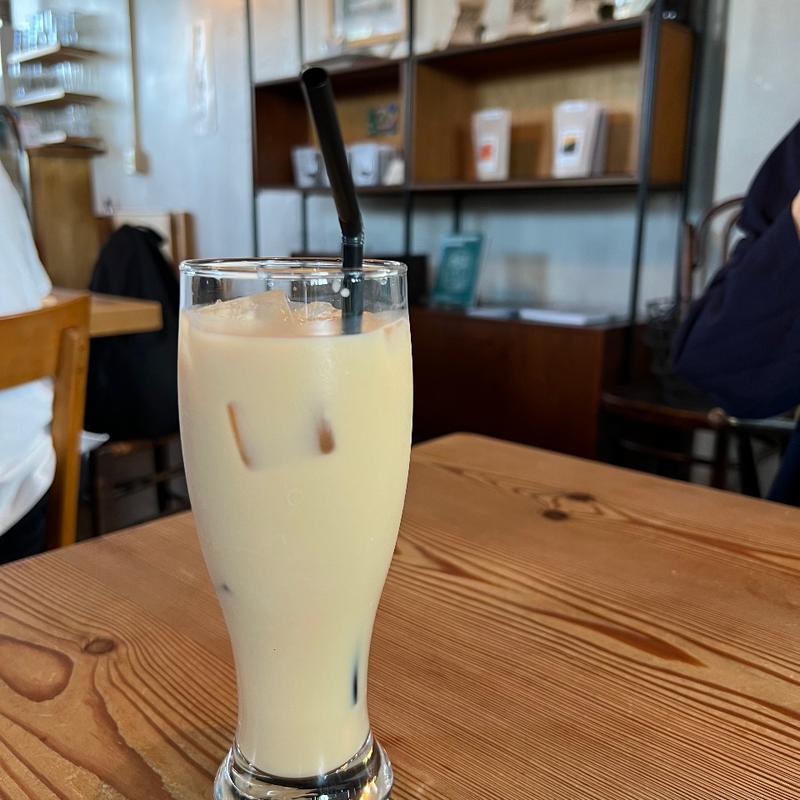 ペパーミントミルクティー　ICE(オンザテーブル （ON THE TABLE）)