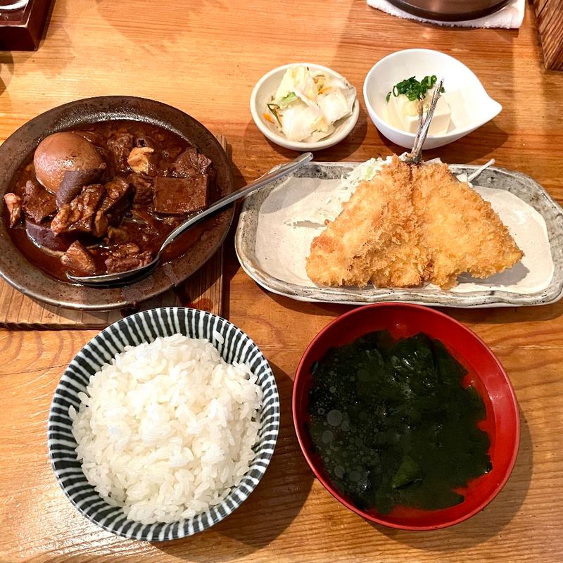 和牛黒煮込アジフライ定食(あぶくま亭)