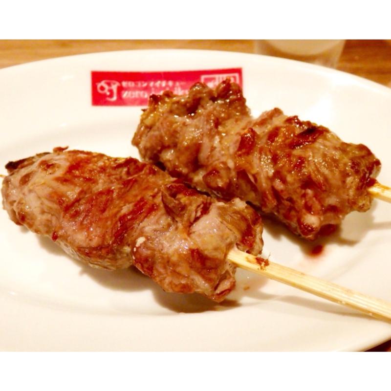 ラム肩ロース串、ラムもも串(羊肉酒場 0,19 チカマチラウンジ店)