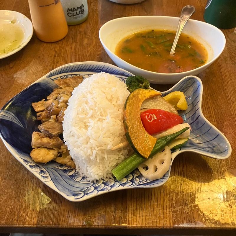 野菜と炭火焼きチキンのスープカレー(SOI7 )