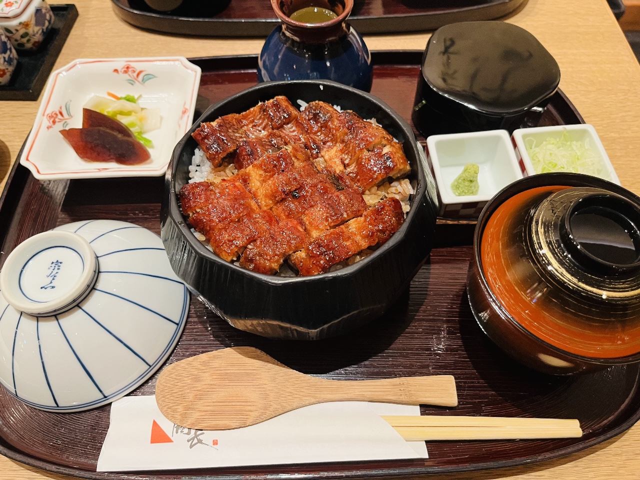 ひつまぶのし ひつまぶし名古屋びんちょう 金シャチ横丁店 (中区) の口コミ5件