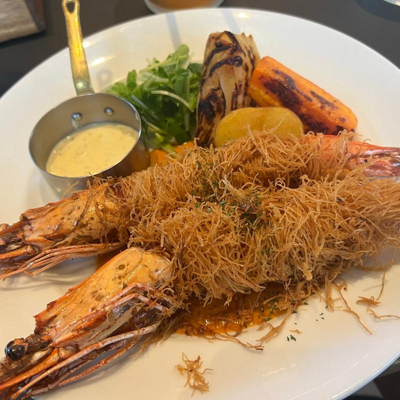 ザクザク海老フライ 2種の特殊ソース添え(100本のスプーン TACHIKAWA)