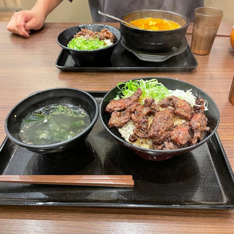 上カルビ丼(韓丼 日進店)
