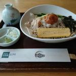 ぶっかけ梅おろし蕎麦(小松庵総本家 ソラマチ店（Komatsuan Sohonke Solamachi）)