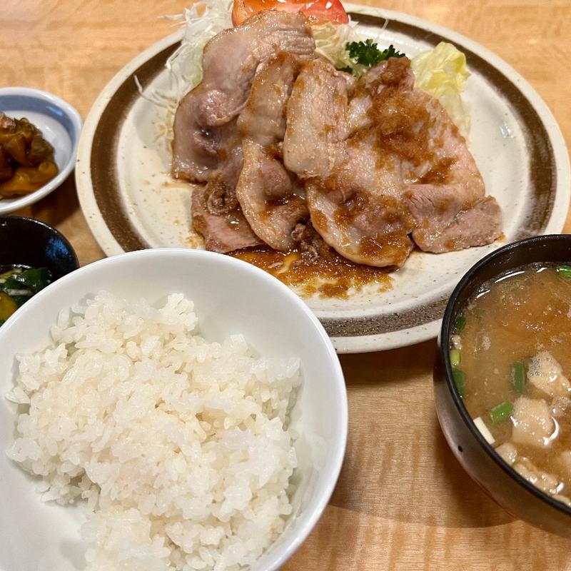 生姜焼き亭定食(とんかつ にいむら 西新宿店)