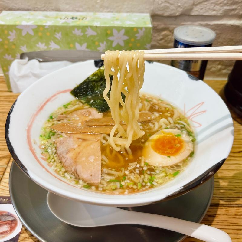 (げんこつ屋)げんこつら〜めんレギュラー(新横浜ラーメン博物館)