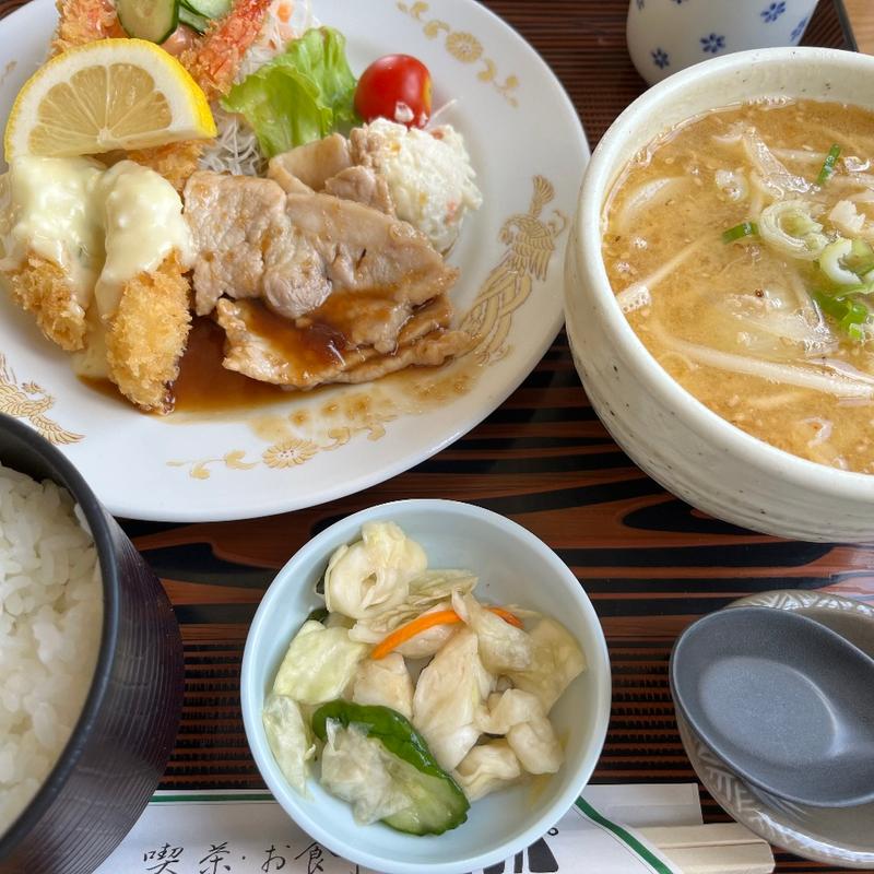 生姜焼きエビフライ定食(お食事処 モルパ)