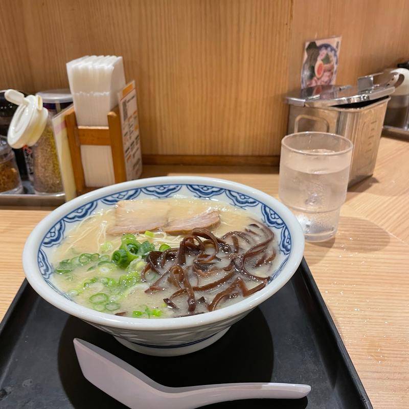 博多ラーメン(博多らーめん由丸 品川港南店)
