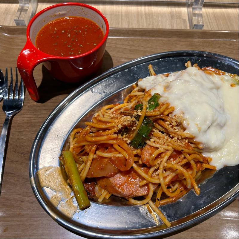 チーズの焼きナポリタン(太陽のトマト麺 晴海トリトン店)