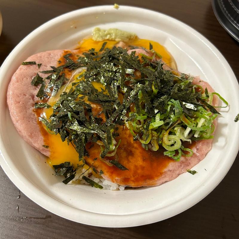 まぐろユッケ丼 特盛(すき家 155号常滑大鳥店)