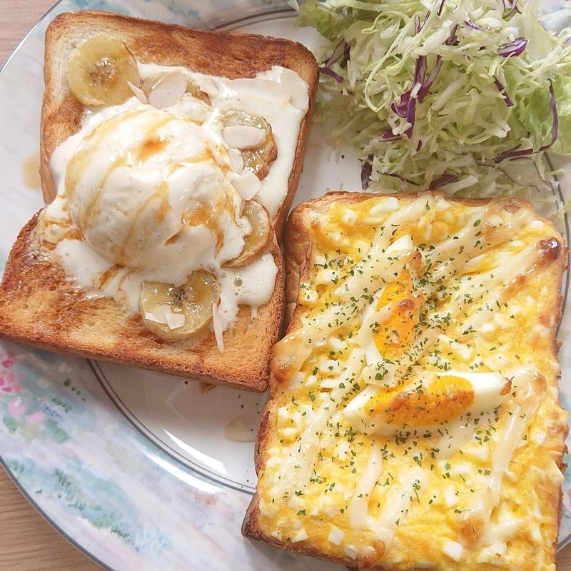 キャラメルバナナとアイス&たまごサラダのオープンサンド(LUNA CAFE ORGANIC)