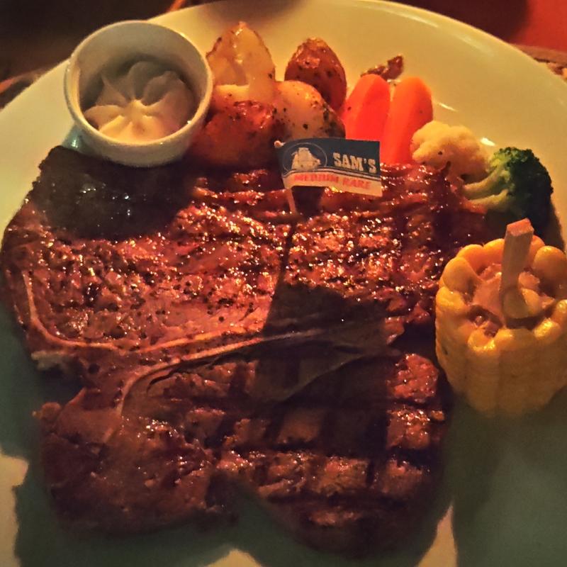 Tボーンステーキ(サムズバイザシー)