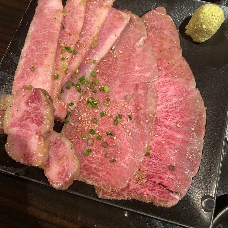 焼き物に重点を置いたボリューム満点コース(焼肉酒家 傳々)