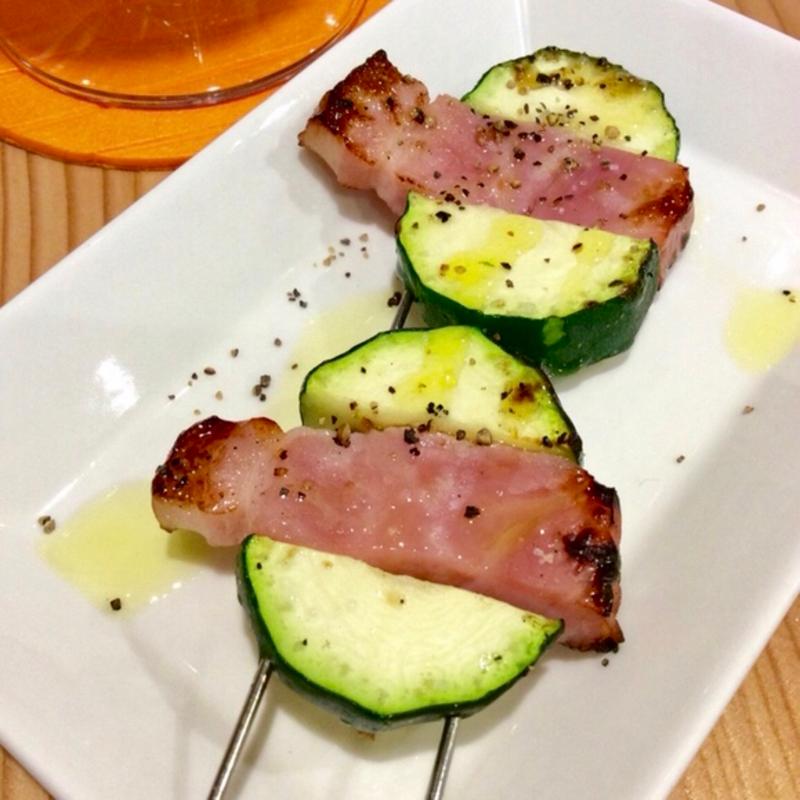 ベッキー(肉焼屋ワイン部 ジャストMEAT  （ニクヤキヤワインブ ジャストミート）)