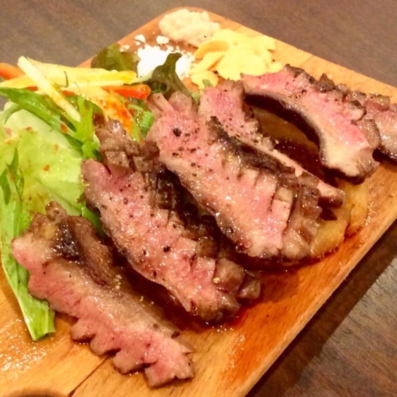 タン元ステーキ(100g)(肉焼屋ワイン部 ジャストMEAT  （ニクヤキヤワインブ ジャストミート）)