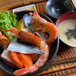 海鮮丼(男鹿海鮮料理　三代目ほたる )