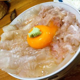 平目えんがわ半々漬丼(みなと食堂 (みなとしょくどう))