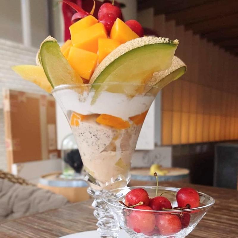 スペシャルトリコロールパフェ(プリンス オブ ザ フルーツ)