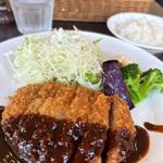 プレートランチ　三元豚みそカツ