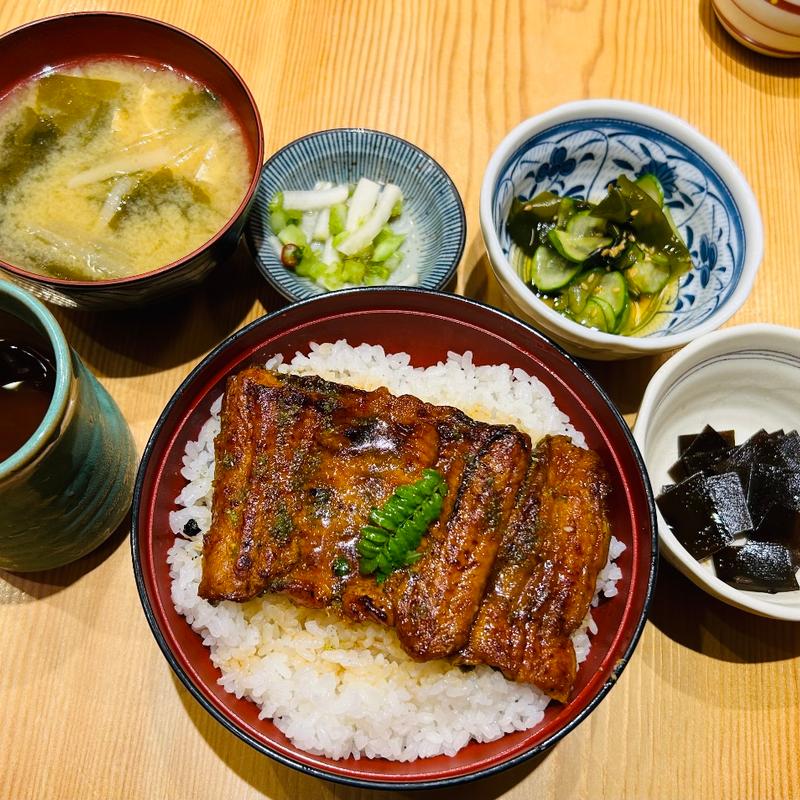 鰻丼(ととや)