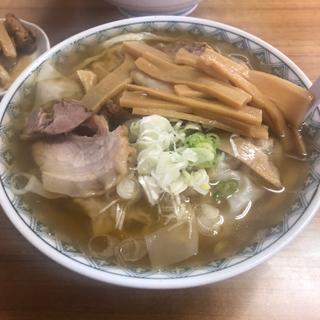 ワンタン麺【しなちく　トッピング】(森田屋支店 太田店 )